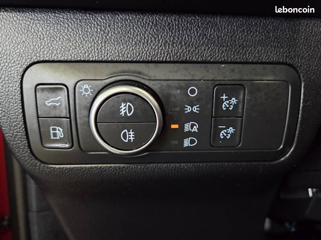 Ford Kuga 2.5 Duratec 225ch PHEV ST-Line X BVA (image 27)