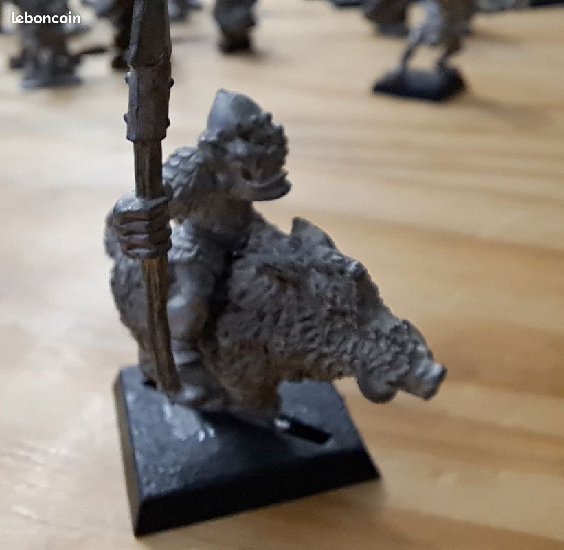 Figurines Guerriers Orcs En Métal Pour Warhammer - Anciennes Batailles Fantastiques - Lot D'occasion