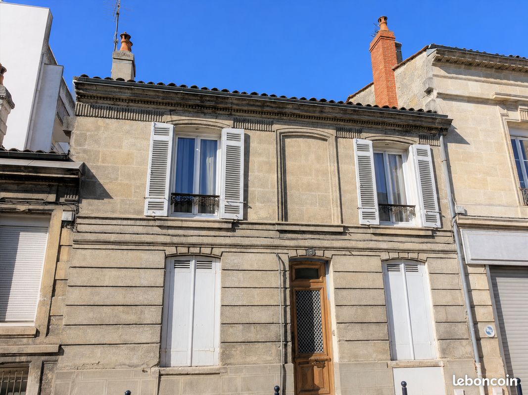 Local commercial 8 pièces 224 m² · à Bordeaux · 224 m² · 470 000 €