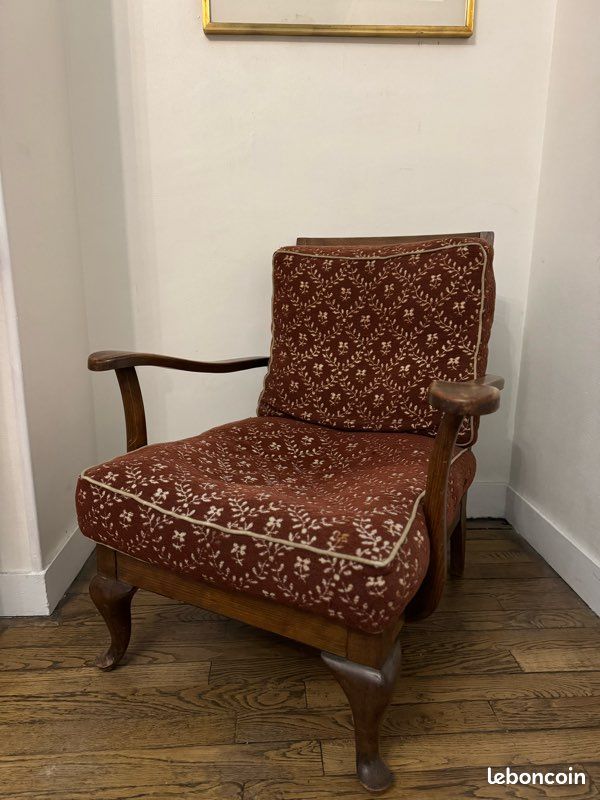 Fauteuil très ancien bois et fleurs (image 1)