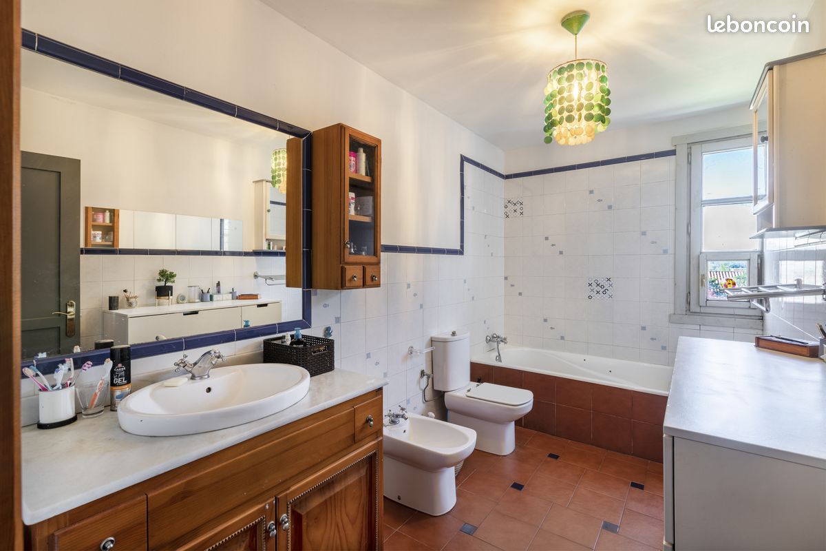 Maison 5 pièces 160 m² - Urrugne 64122 (image principale 5)
