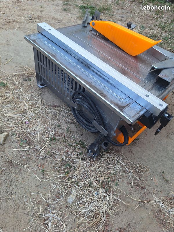 Scie à eau pour carrelage Dexter 750 W (image 3)