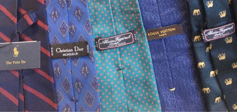 Cravate LOUIS VUITTON en soie bleue - VALOIS VINTAGE PARIS
