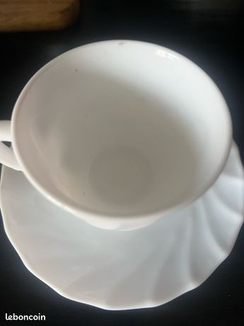 Lot De 6 Tasses à Café Arcopal France En Opaline Blanche - Avec Sous-tasses - Vintage Et Occasion En Bon état