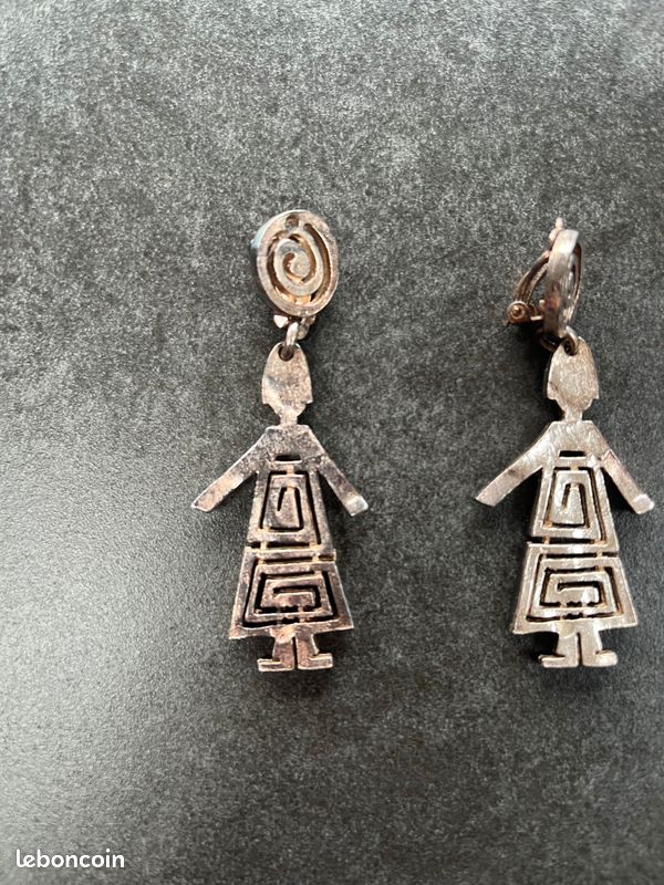 Boucles D'oreilles Clips Biche De Bere Vintage - Doré, Occasion Avec Traces D'usage