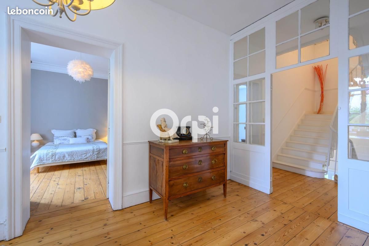 Maison 7 pièces 350 m² (image 11)