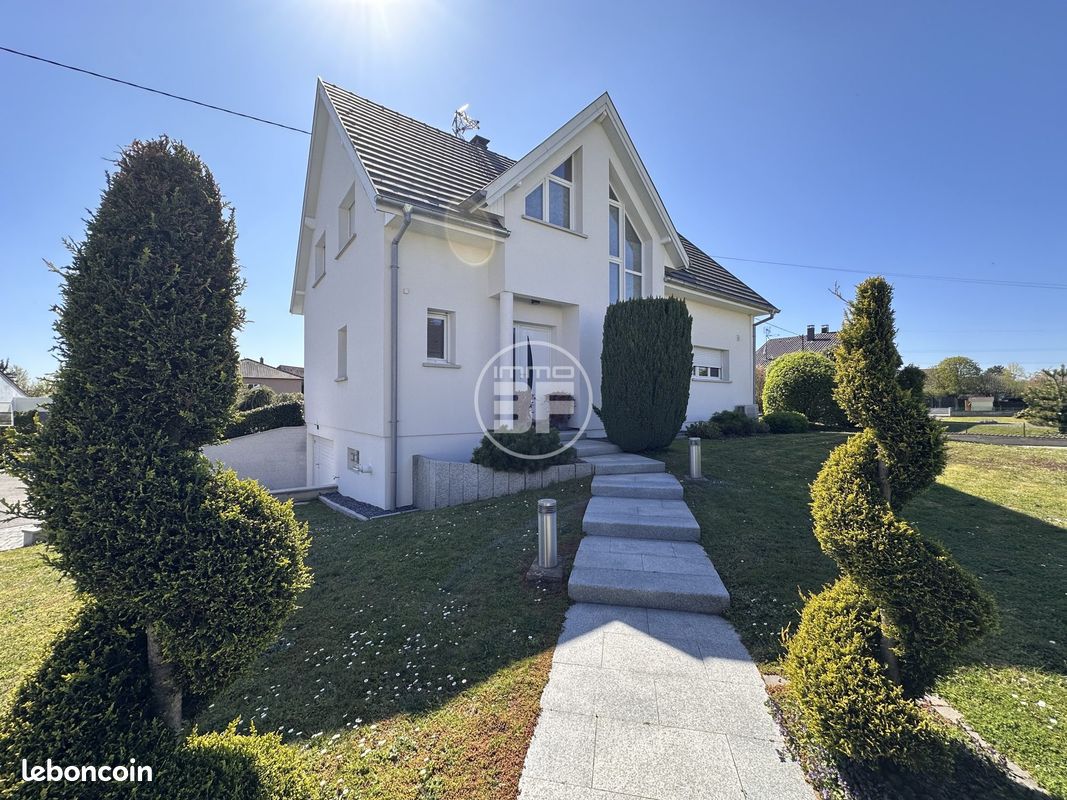 Maison 7 pièces 256 m² · à Kembs · 256 m² · 795 000 €