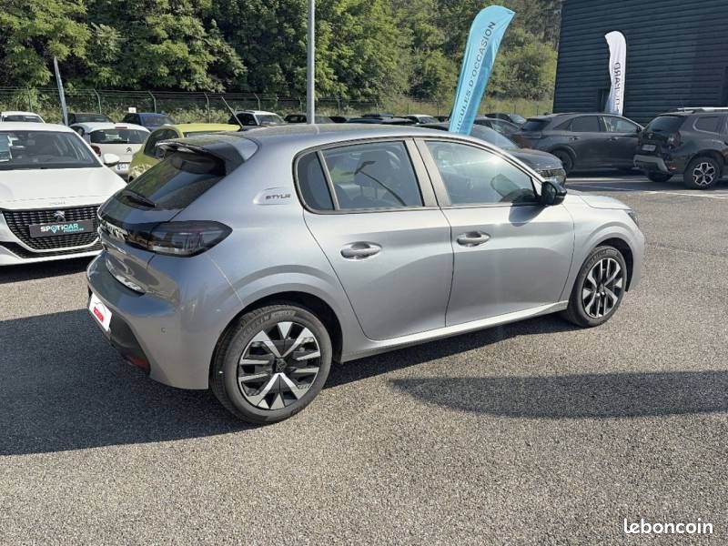 Peugeot 208 100 S&S BVM6 Style (image 26)