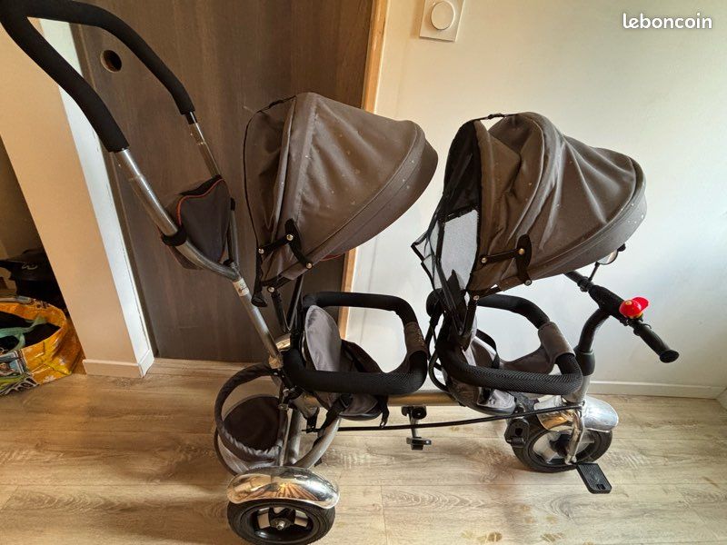 Tricycle jumeaux (double) Équipement bébé