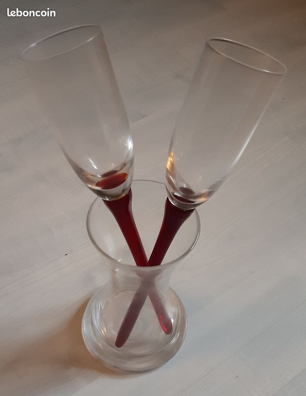 Ensemble flûtes à champagne tête à tête (image 1)