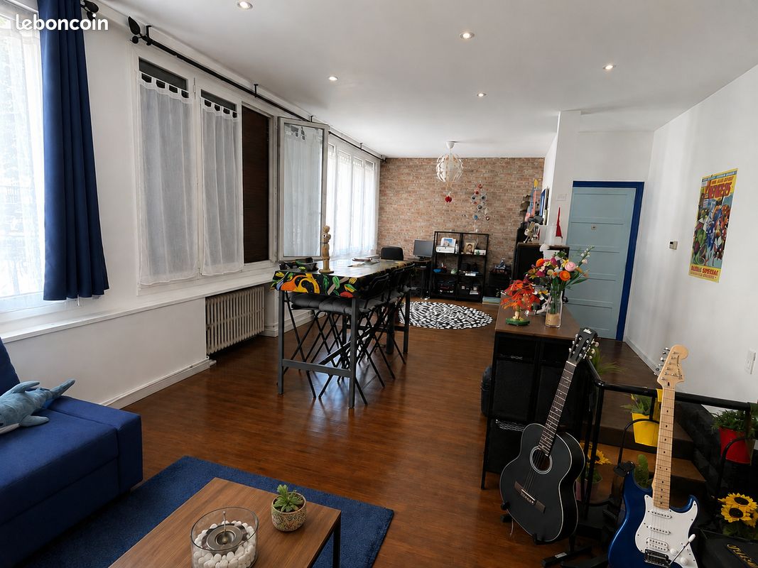 Appartement 3 pièces 81 m² · à Saint-Étienne · 81 m² · 80 000 €