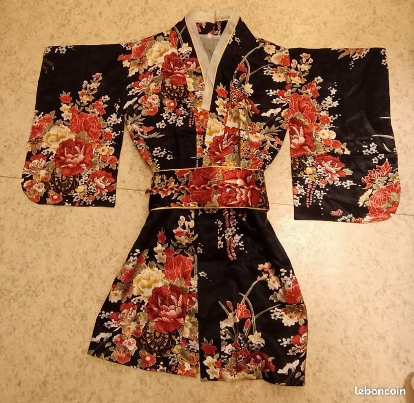 Yukata Femme Kimono Japonais Floral Soyeux – Robe Traditionnelle Kyoto Avec Ceinture Obi, Idéal Cosplay, Fête Ou Élégance Décontractée