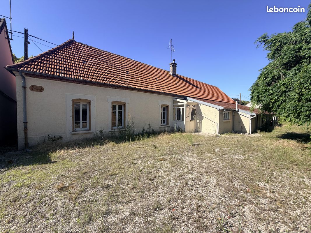 Maison 4 pièces 84 m² · à Orvilliers-Saint-Julien · 84 m² · 76 000 €