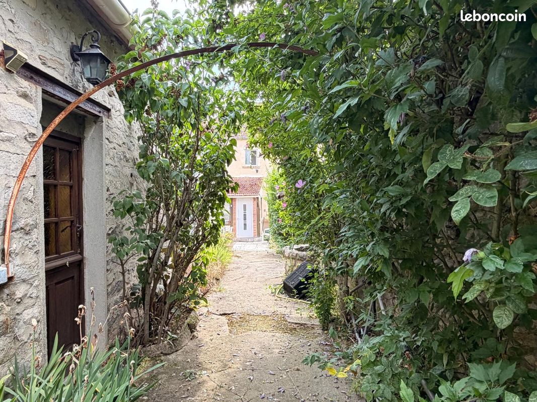 Maison 7 pièces 156 m² · à Étréchy · 156 m² · 312 000 €