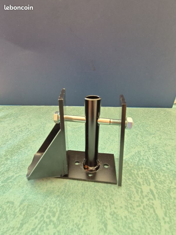 Platine de fixation poteau balustrade (image 3)
