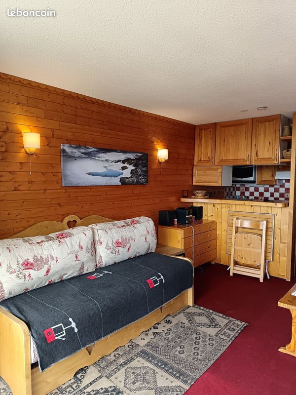 Appartement Les ARC1800 73700 Résidence Pierra Menta à proximité des pistes- 4-5 personnes, studio + balcon: Sud-ouest .1 salle de bain avec WC, un séjour avec cuisine équipée. Min.7 nuits (image 1)
