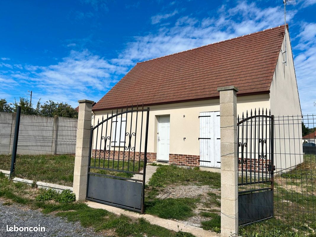 Maison 4 pièces 105 m² · à Noyon · 105 m² · 850 €/mois