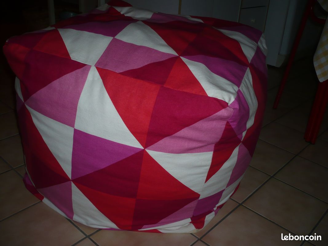 Pouf (image 1)