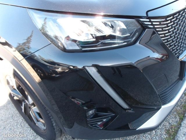 Peugeot 2008 PureTech 130 S&S EAT8 Allure (image 6)