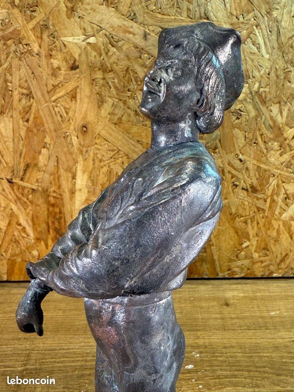 Sculpture ancienne en bronze – Alfred Barye (1839-1882) – Personnage Renaissance souriant (image 6)