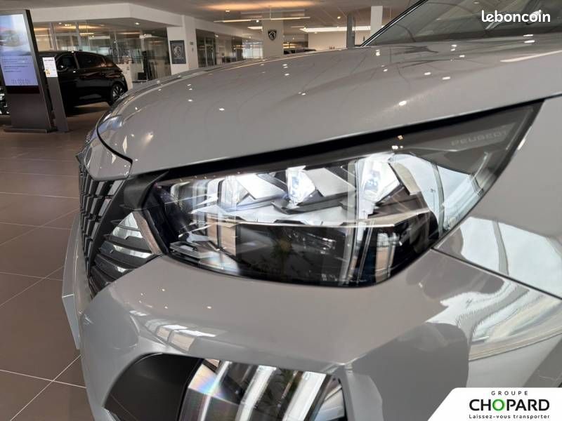 Peugeot 2008 Hybrid 145 e-DCS6 GT Exclusive (image 23)
