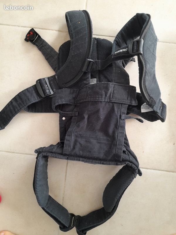 Porte bébé et capuche associée (image 5)