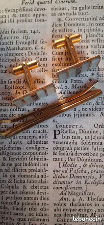 Paire De Boutons De Manchettes Anciens En Nacre - Vintage, à Pince, Bijou Fantaisie