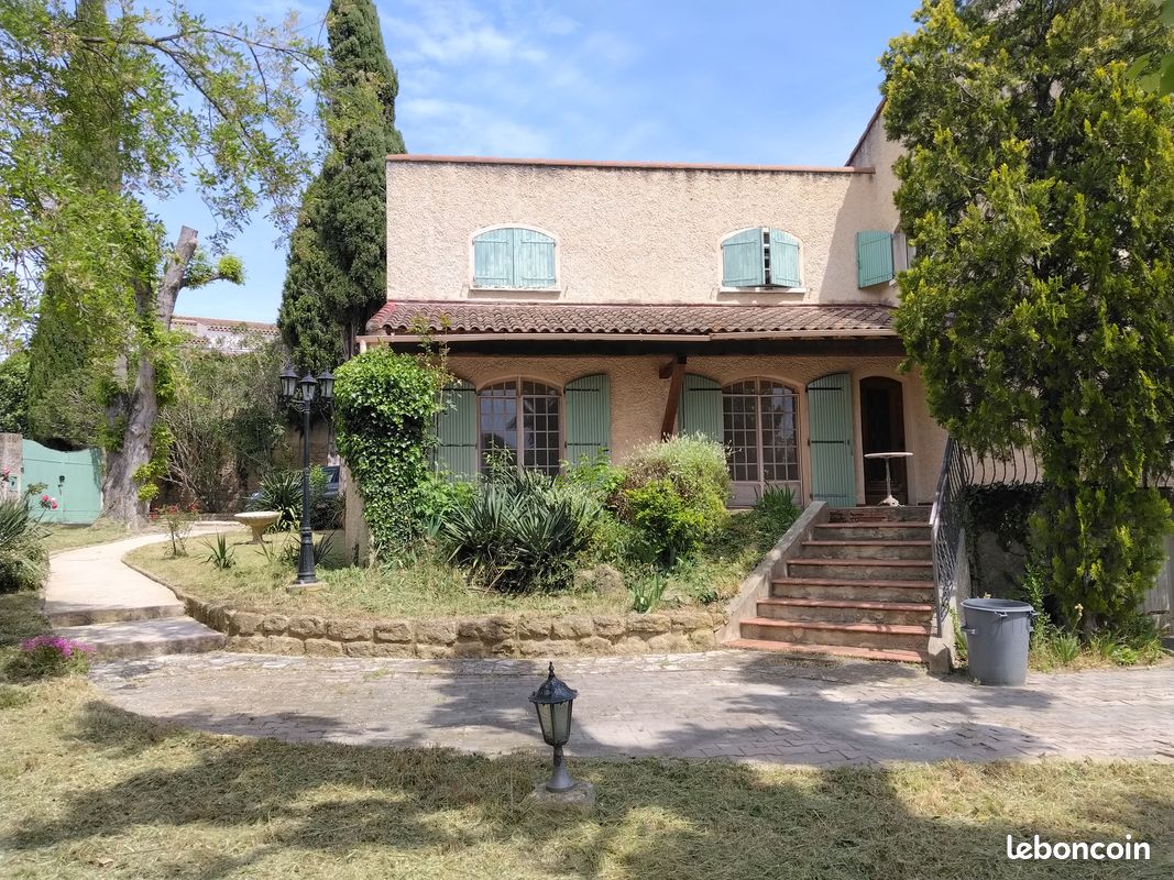 Maison 6 pièces 147 m² · à Salon-de-Provence · 147 m² · 450 000 €