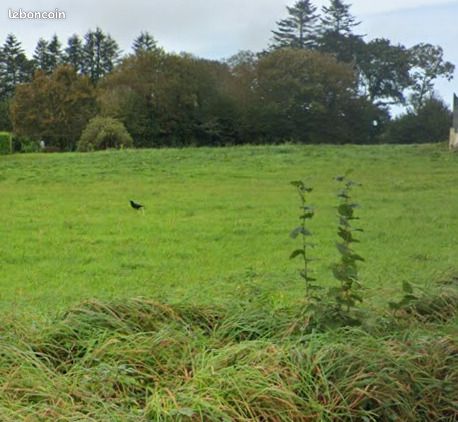 Terrain 866 m² · à Briec · 85 000 €