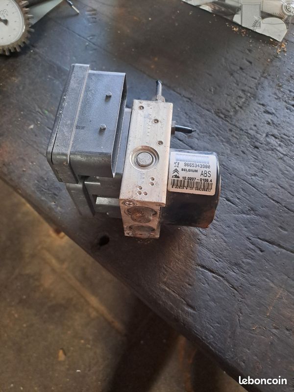 Centrale abs 207 1.4 hdi 70 (image 1)