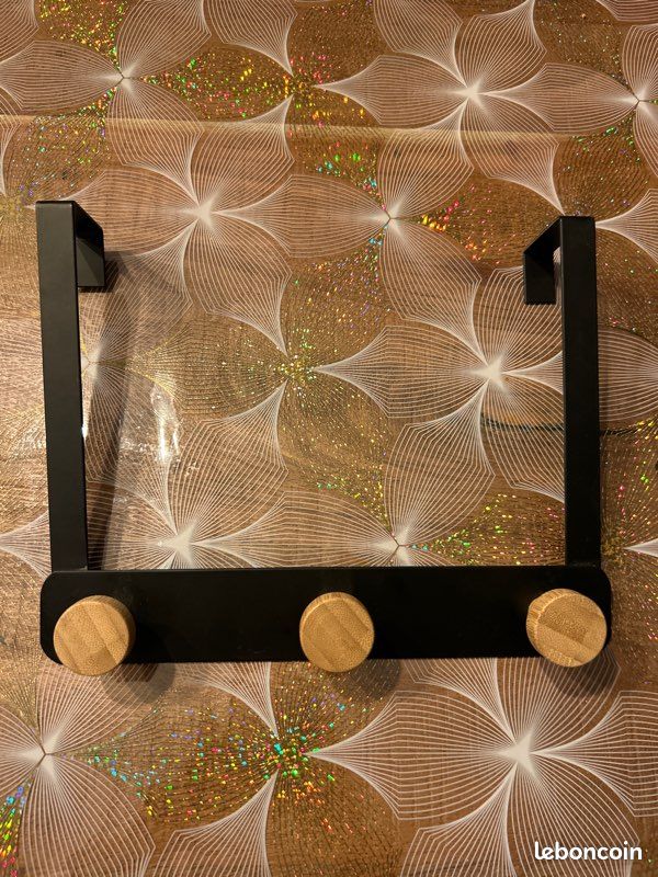 Porte-manteau de porte noir avec patères bois (image 1)