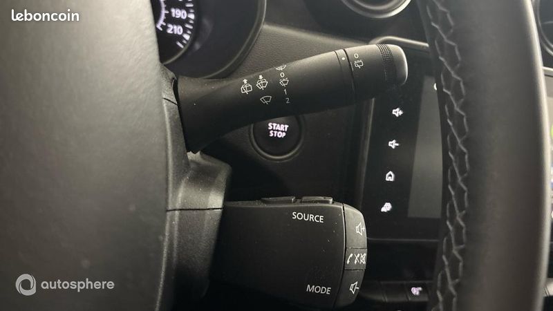 Dacia Duster 1.5 Blue dCi 115ch Prestige + 4x2 (image 24)