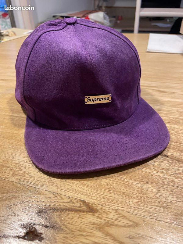 Casquette Suprême (image 1)