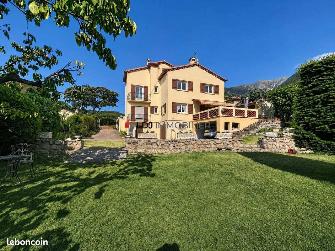 Maison 5 pièces 131 m² · à Vernet-les-Bains · 131 m² · 395 000 €