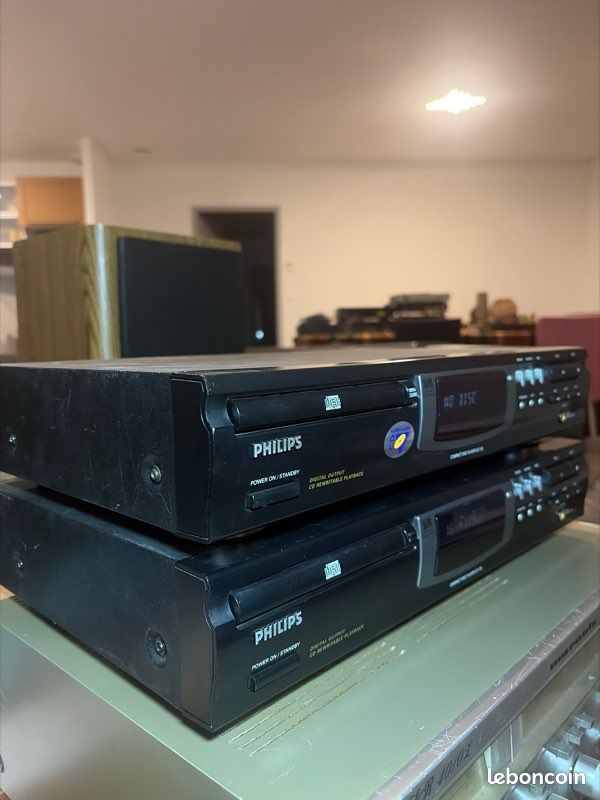Lot 2 Platines CD Audiophiles CD723 – Une OK / Une à réviser (image 2)