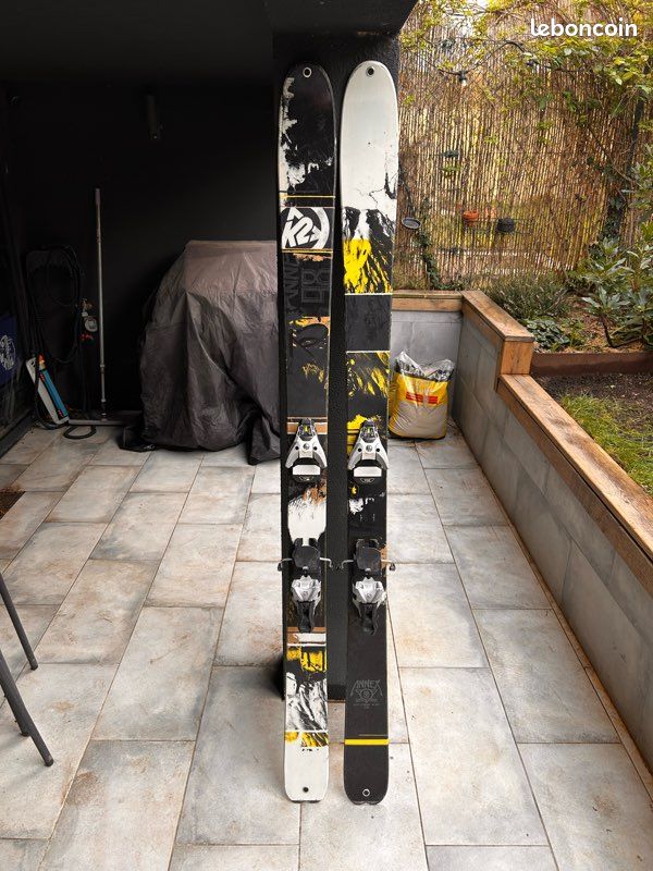 burton employee new companies snowboards jones Jones Snowboards Howler Demo Snowboard Package  Sports Basement