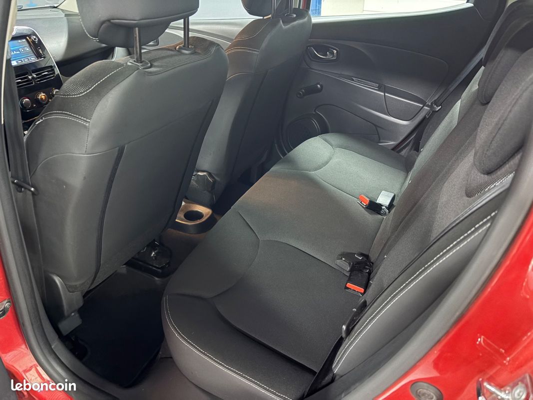 Renault CLIO IV Dynamique 1.2 73ch REGULATEUR - GPS - BLUETOOTH (image 38)