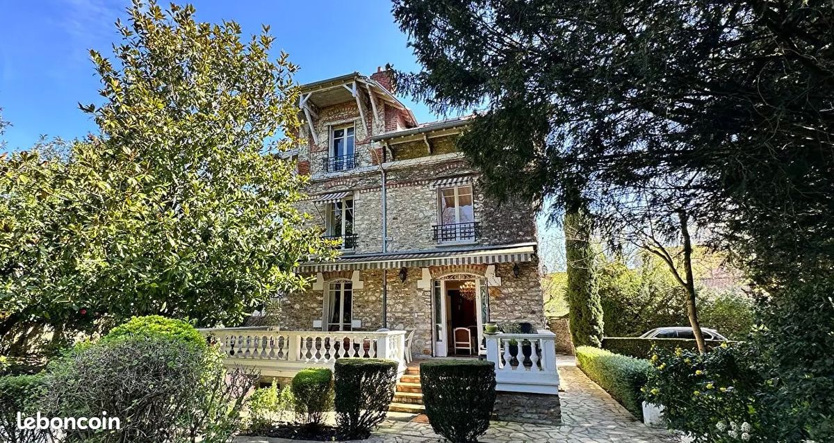 Maison 9 pièces 260 m² · à Montmorency · 260 m² · 950 000 €