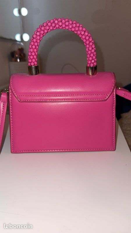 Sac Zara Imprimé Serpent Rose – En Simili Cuir – Porté Bandoulière – Neuf Sans étiquette