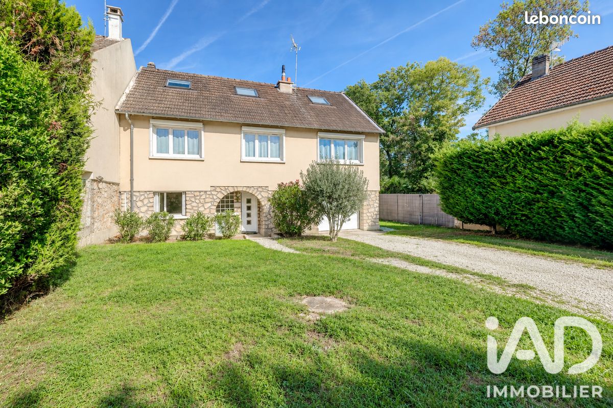Maison 5 pièces 130 m² · à Claye-Souilly · 130 m² · 392 000 €