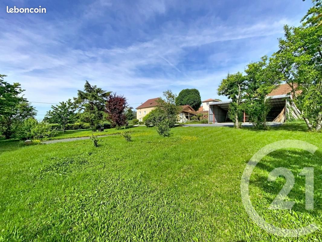 Maison 7 pièces 171 m² · à Effiat · 171 m² · 228 000 €