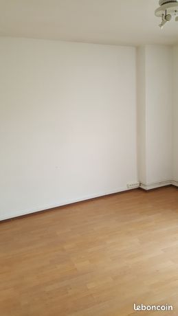Appartement studio proche gare et faculté