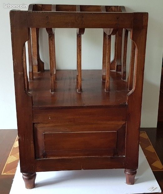 Petit meuble porte-revues (image 2)