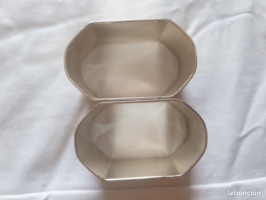 Lot De 6 Ronds De Serviette En Tôle émaillée – Années 1920-1940 – Blanc – Antique