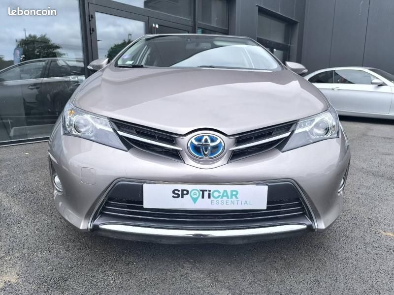 Toyota Auris HSD 136h Dynamic (image 8)