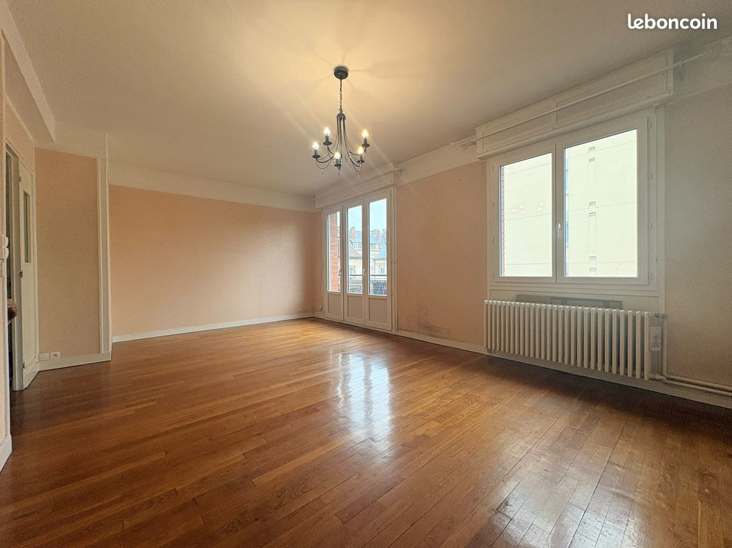 Appartement 3 pièces 84 m² · à Elbeuf · 84,1 m² · 750 €/mois