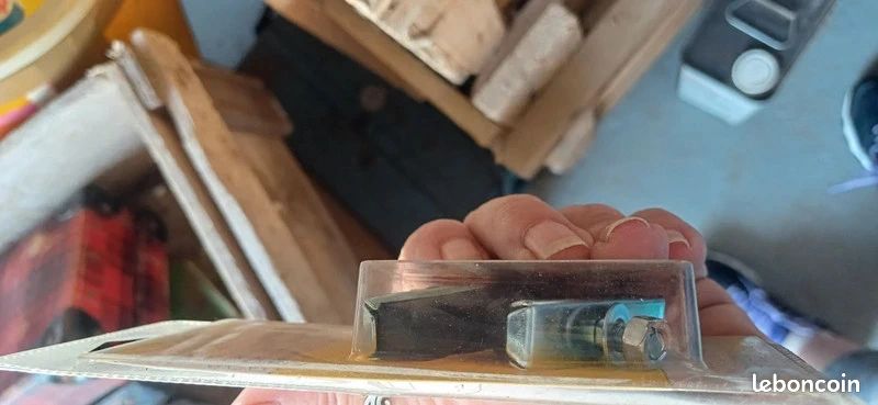 Autre pièce détachée vélo Newton Porte patin frein route-fixie a vis