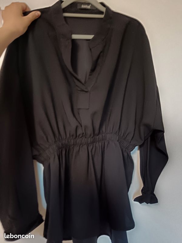 Blouse (image 1)
