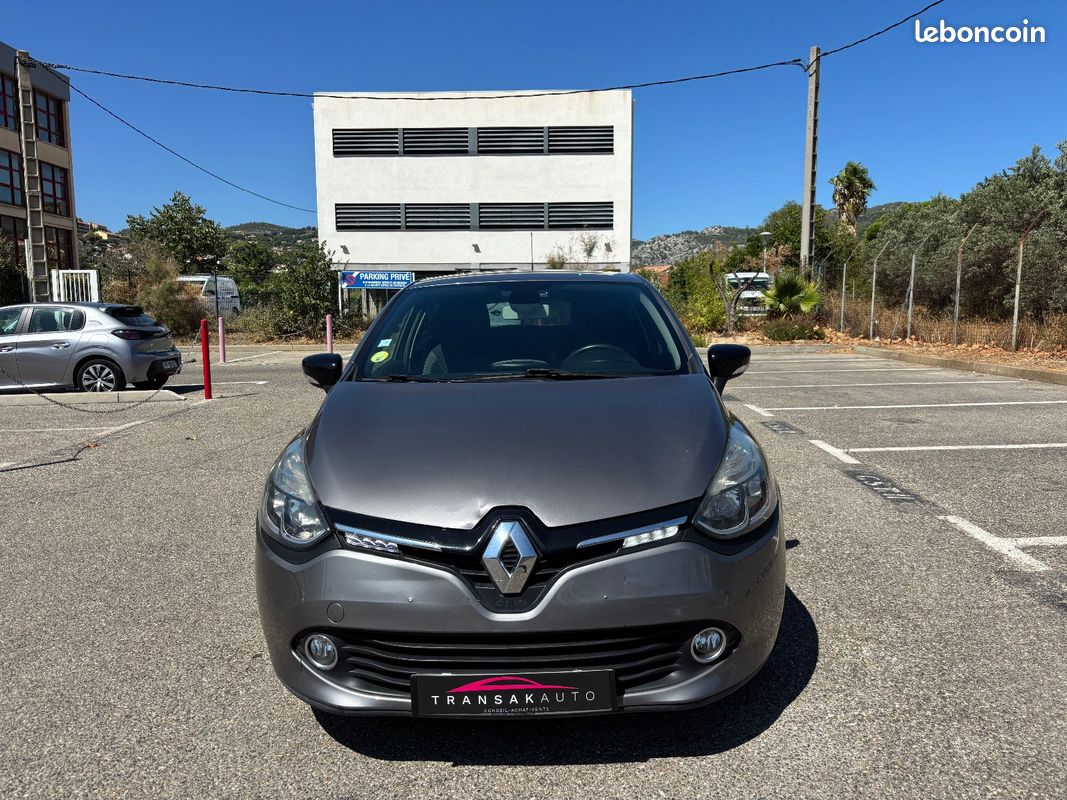 RENAULT CLIO IV dCi 90 eco2 Limited 90g (image 35)
