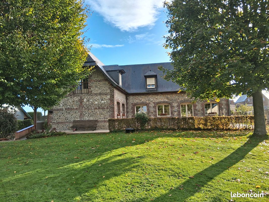 Maison 5 pièces 150 m² · à Saint-Jacques-sur-Darnétal · 150 m² · 349 000 €